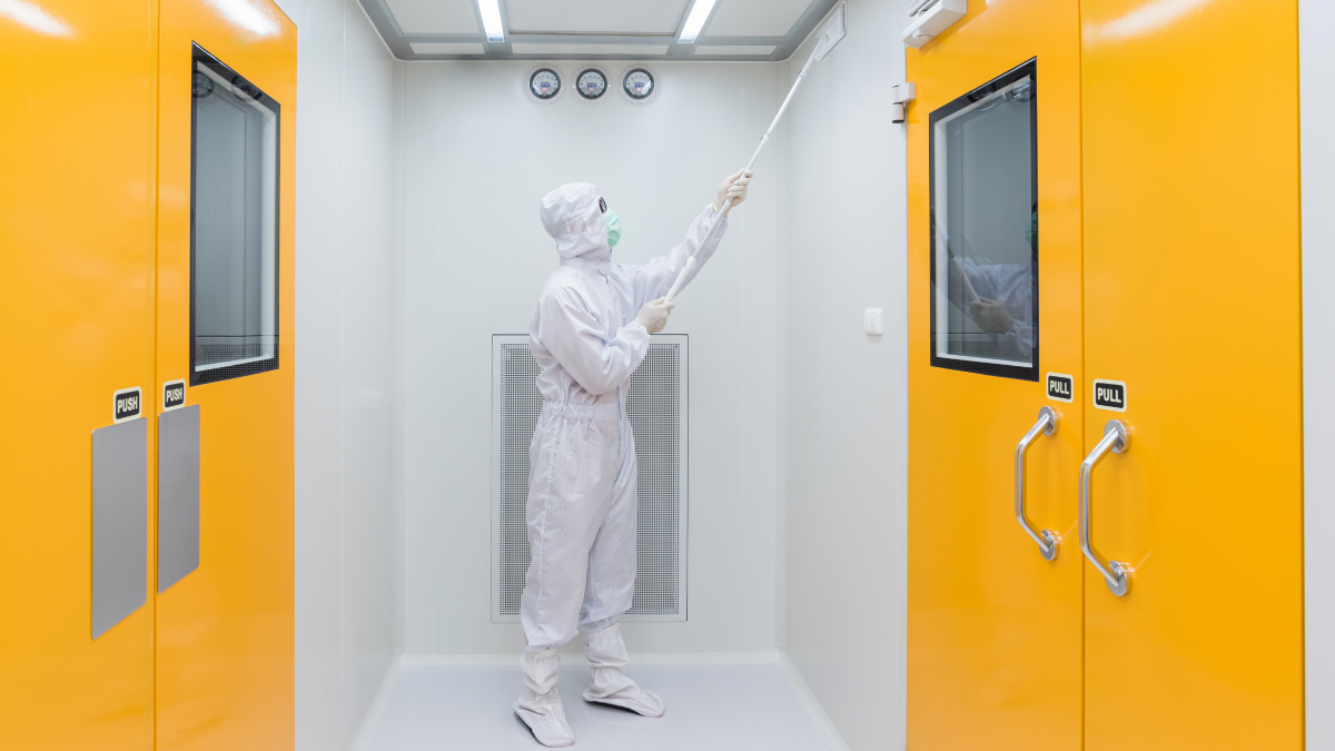 Cleanroom Cleaning